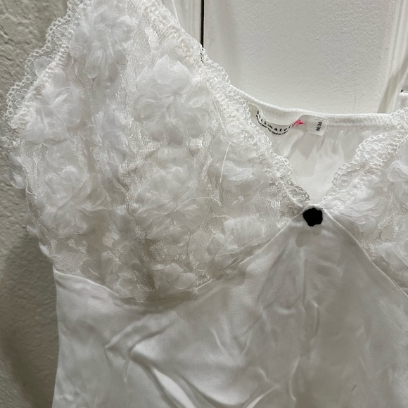 Free People Babydoll Camisole with lace. Y2K, babydoll, femme girly, festival - Picture 4 of 9